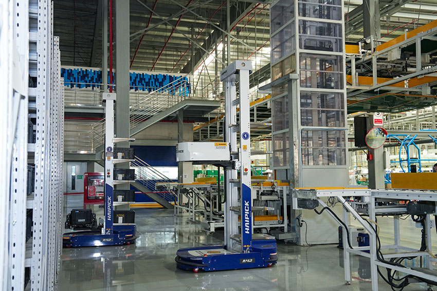 รถลำเลียงสินค้าอัตโนมัติ (Automated Guided Vehicles - AGV)