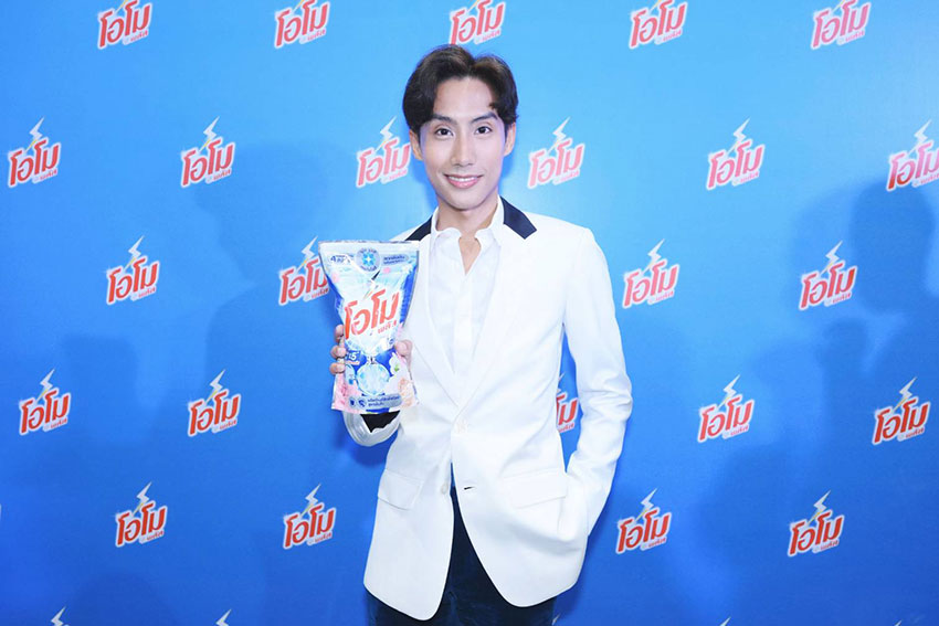 นายสวภัทร โรจนพฤกษ์ ผู้อำนวยการกลุ่มผลิตภัณฑ์ทำความสะอาดผ้า บริษัท ยูนิลีเวอร์ ประเทศไทย