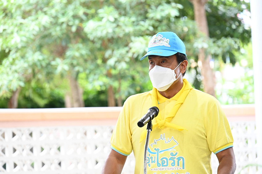 นายชัชชาติ สิทธิพันธุ์ ผู้ว่าราชการกรุงเทพมหานคร