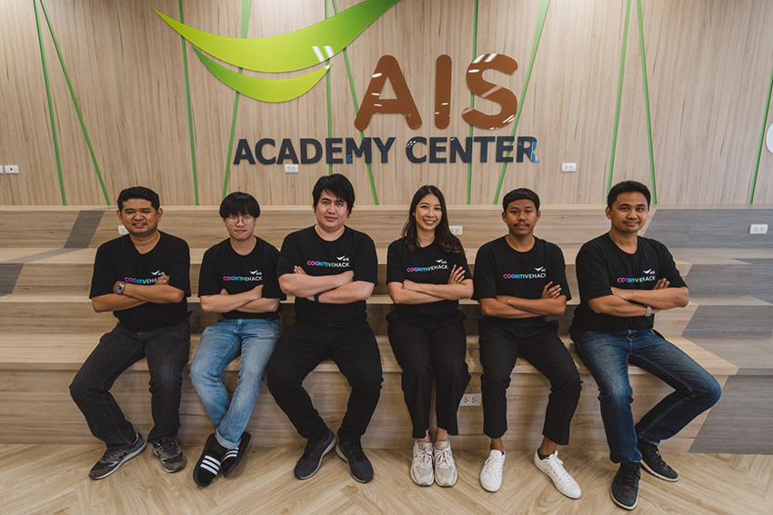 สองทีมผู้ชนะจากโครงการ AIS Cognitive Hack