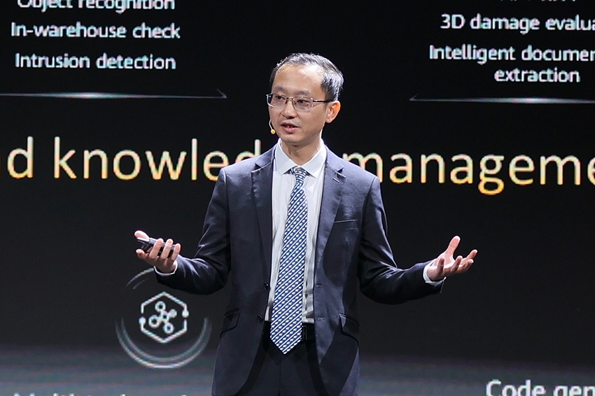 นายมาร์ค เฉิน ประธานกรรมการฝ่ายขายโซลูชันคลาวด์ บริษัท หัวเว่ย