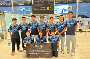 กรุงไทย&ndash;แอกซ่า ประกันชีวิต ส่ง 10 สุดยอดเยาวชนฝีเท้าดี สานฝันสู่นักเตะมืออาชีพ บินลัดฟ้าเข้าแคมป์ฯ ที่ LFC International Academy ประเทศอังกฤษ