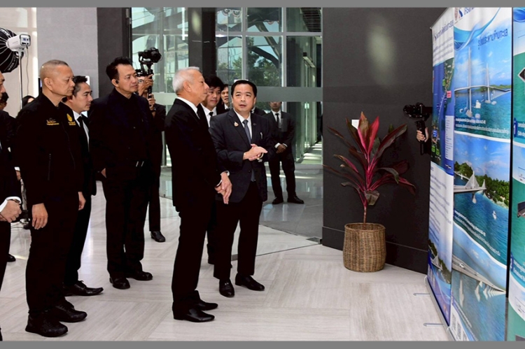 “พิพัฒน์” เป็นประธานนำ กทพ. ผนึก 4 หน่วยงานรัฐวิสาหกิจ ลงนาม MOU ศึกษาความเหมาะสม โครงการทางพิเศษเชื่อมเกาะสมุย บูรณาการคมนาคม–สาธารณูปโภค 