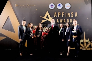 พรูเด็นเชียล ประเทศไทย แสดงความยินดีกับ 2 ตัวแทน กับรางวัล APFinSA Awards 2024