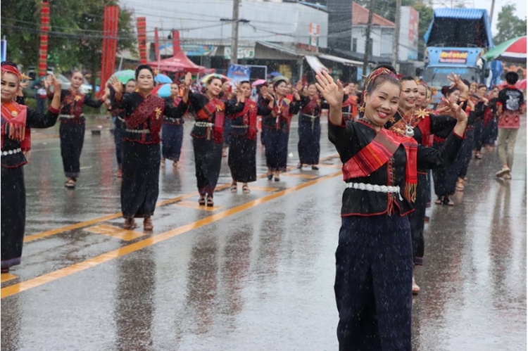 กาฬสินธุ์ ร่วมกับ ททท. เปิดงานผู้ไทนานาชาติ 2567 ยิ่งใหญ่  ส่งเสริมท่องเที่ยวเชิงวัฒนธรรม ตอกย้ำซอฟต์พาวเวอร์อีสาน