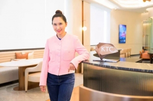 เคทีซีลงพื้นที่สัญจรพบพันธมิตรร้านค้า ในพื้นที่ต่างจังหวัดกว่า 500 ร้านค้า ประเดิมผู้ประกอบการร้านค้าหมวดความงาม เพื่อศึกษาเรียนรู้และพัฒนาไปสู่ความเข้าใจที่เป็นประโยชน์ในการประสบความสำเร็จทางธุรกิจร่วมกัน