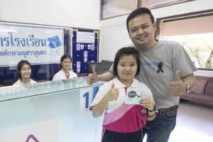 ทีเอ็มบี สร้างระบบธนาคารโรงเรียน เพื่อน้องหูหนวก รู้จักการออมเงิน เพื่อเสริมสร้างคุณภาพชีวิต ตามปรัชญาเศรษฐกิจพอเพียง