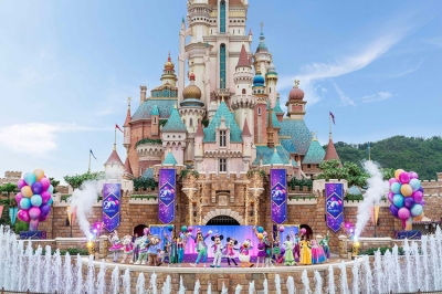 ‘ฮ่องกงดิสนีย์แลนด์’ ฉลอง 20 ปีสุดยิ่งใหญ่ ดึงนักท่องเที่ยวไทยร่วมสัมผัส 3 ประสบการณ์ใหม่แกะกล่อง เที่ยวง่าย สนุกทั้งวัน จัดยาวตลอดปี!