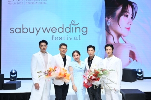 “ต้า นันคุณ – ธ๊อป ณฐนนท์” นำทีมเสิร์ฟความจึ้ง ระเบิดเวทีแฟชั่นโชว์ชุดแต่งงานชาย-ชายครั้งแรก ใน SabuyWedding Festival 2025