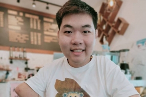 ฮาร์ตโนแฮนด์ เปิดจำหน่ายเสื้อยืดการกุศล ผลงานศิลปะผู้พิการวาดรูปด้วยปาก