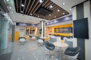 กรุงศรี ออโต้ โบรคเกอร์ รุกกลยุทธ์ Convergence of Choices  ซื้อประกันไม่ใช่เรื่องยาก เมื่อทุกช่องทางเชื่อมต่อกัน