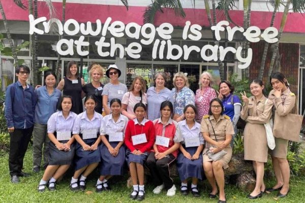 สมาคมสตรีอเมริกันแห่งประเทศไทยจับมือมูลนิธิ EDF จัดค่ายภาษาอังกฤษให้นักเรียน