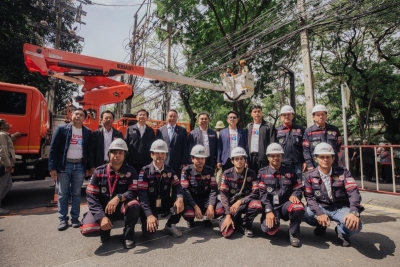 ทรู คอร์ปอเรชั่น ร่วมกับ การไฟฟ้านครหลวง กทม. และภาคีเครือข่าย รื้อสายสื่อสาร บนเสาไฟฟ้าลงใต้ดิน ปักหมุด ถนนวิทยุเส้นแรกปี 68